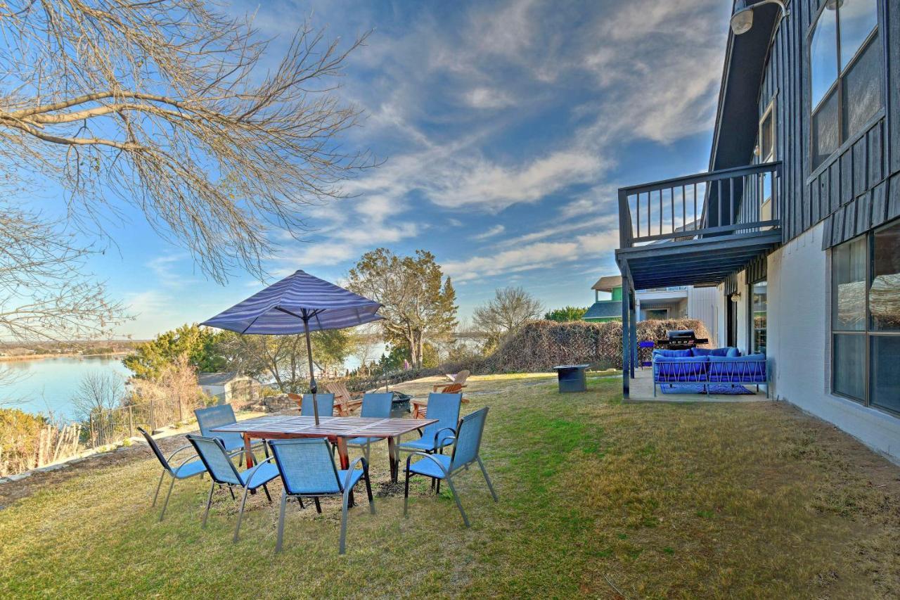 Chic Lakefront Granbury Getaway With Private Dock! Eksteriør bilde